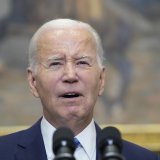 Les entreprises "devraient aller plus loin" dans leurs propositions, selon le président américain Joe Biden.